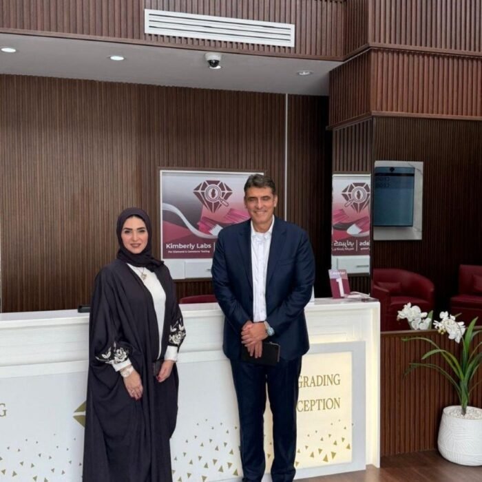 سعادة البروفيسور الدكتور إيفان نينوف، عميد كلية الريان الجامعية الدولية في قطر